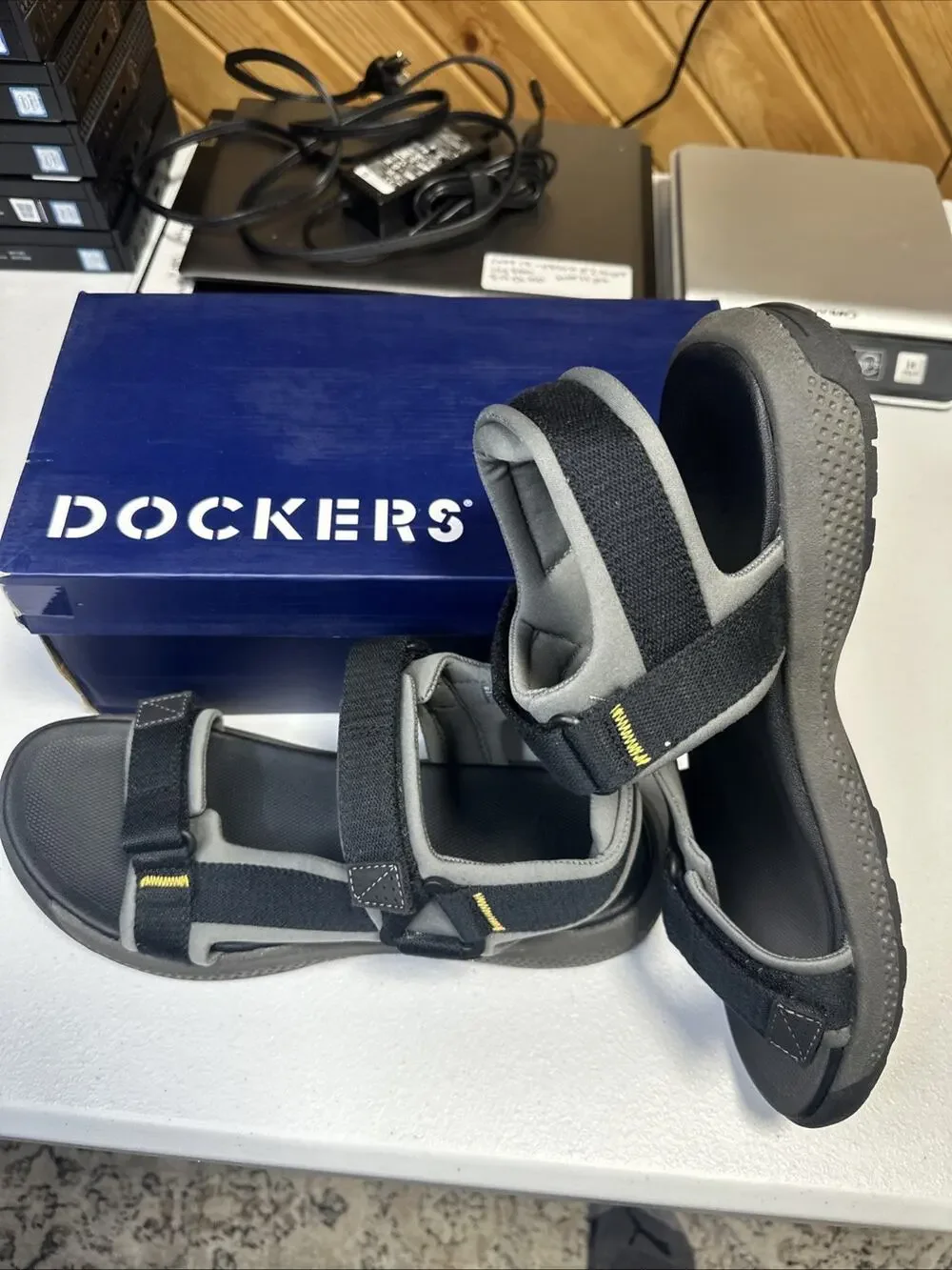 Dockers Zander Black Hook & Loop Hiking Sandals | Men’s Size 13 US | New